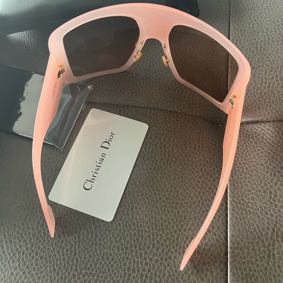 Authentic Dior So light sunglasses 💗 - Picture 5 of 7